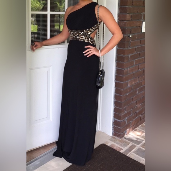 Black backless prom dress with sequence - Picture 7 of 7